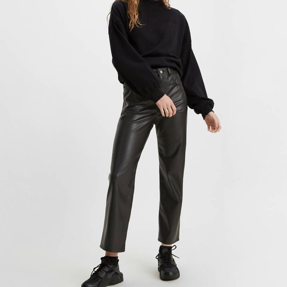Levi's® Premium
FAUX LEATHER RIBCAGE STRAIGHT PANTS